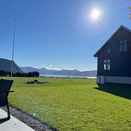 Alojamento de Turismo Selvagem Godo *