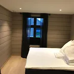 Деревянный коттедж Godo Godoy